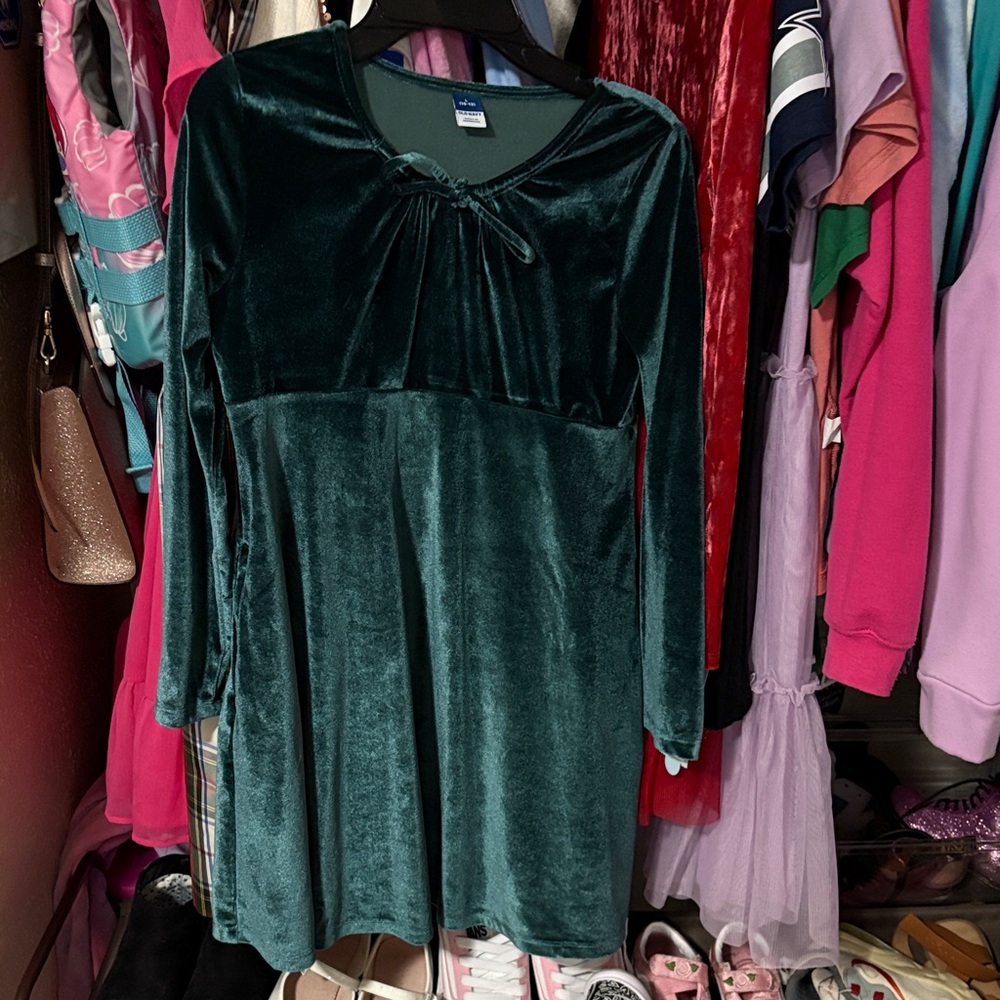 Old Navy Green Velvet Kids Casual Dress